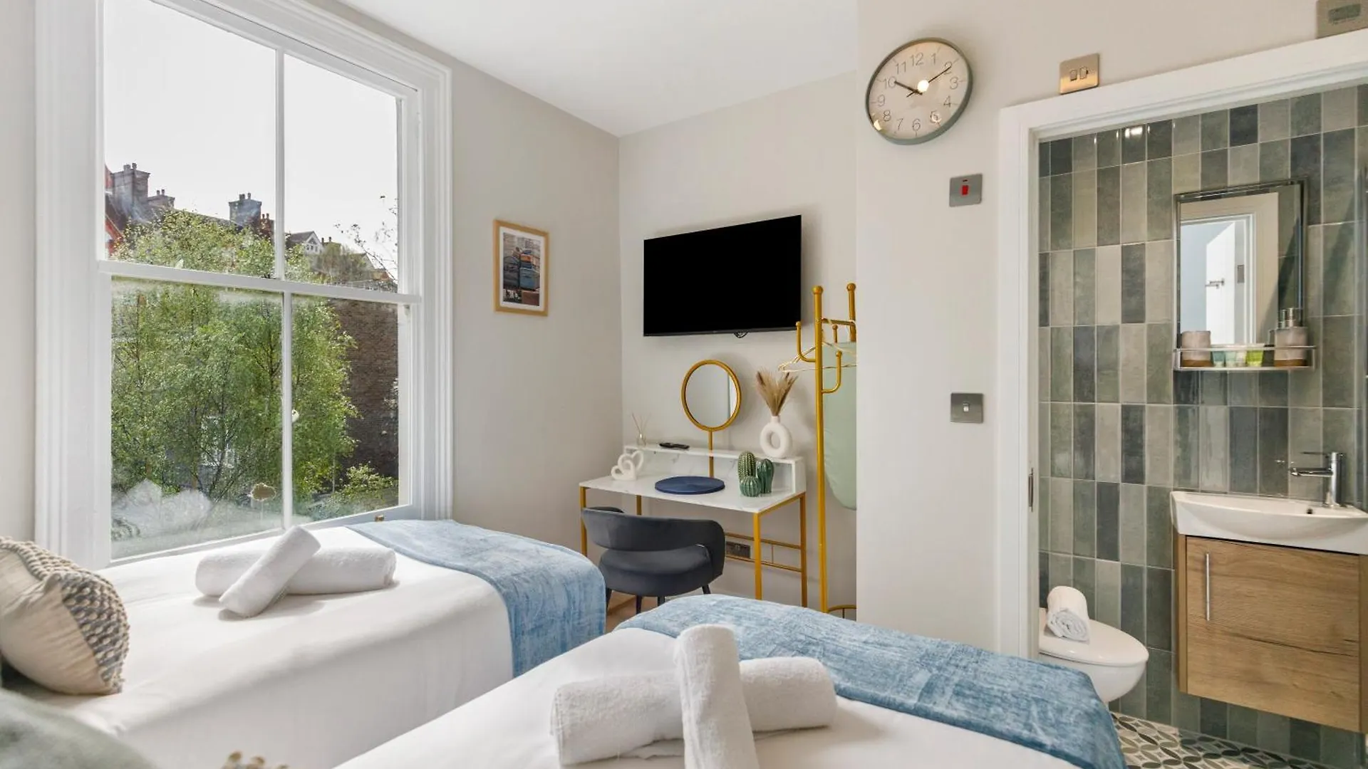 Apartament City Living Refined: Studio With Full Kitchen Londyn